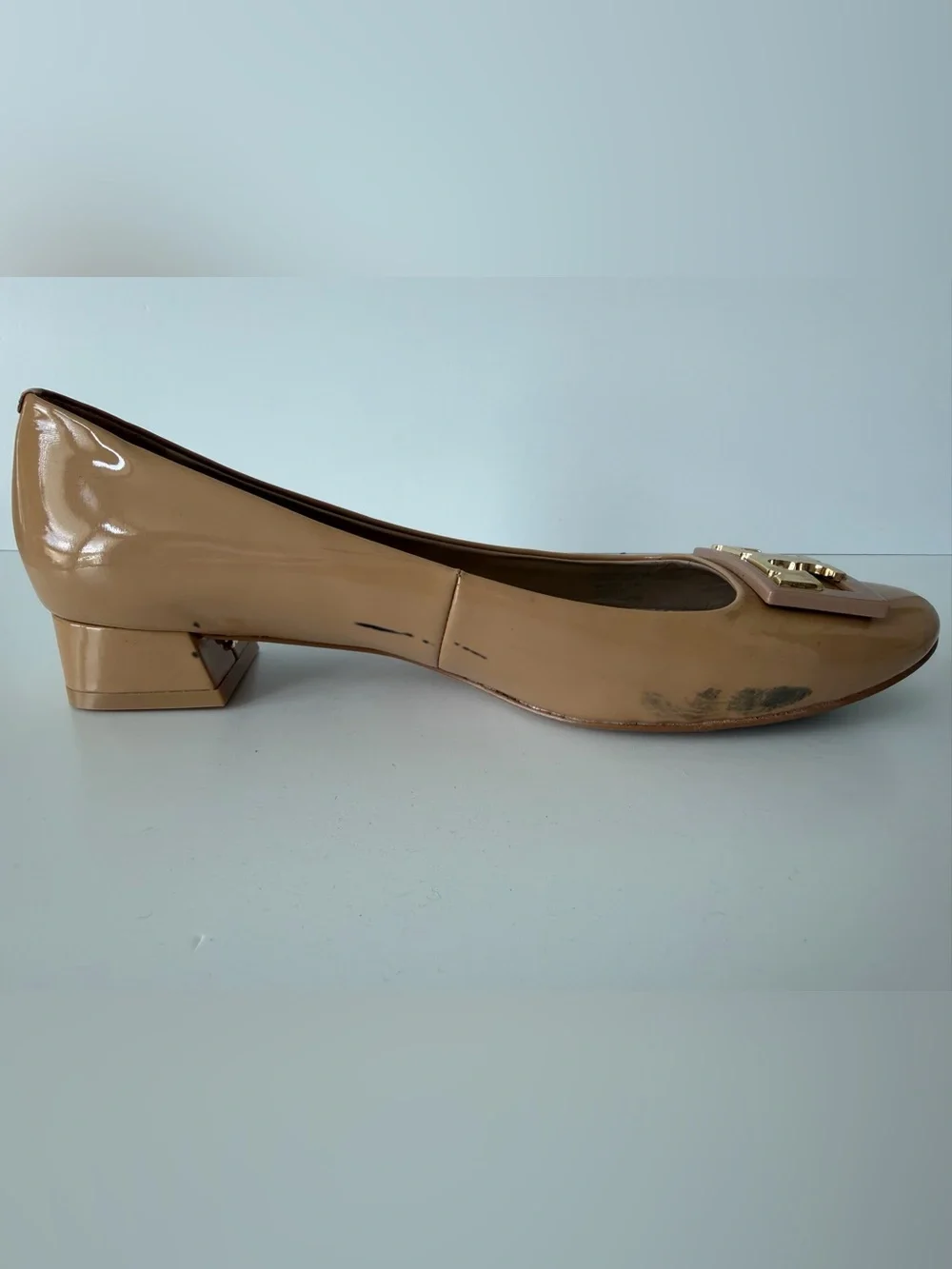Tory Burch Gigi Tan/Nude Patent Leather Low Block Heel, Size 8